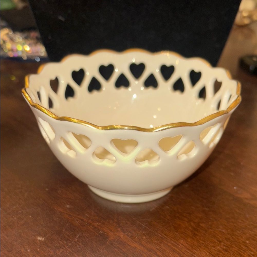 Lenox Cream and Gold Heart Cutout Bowl